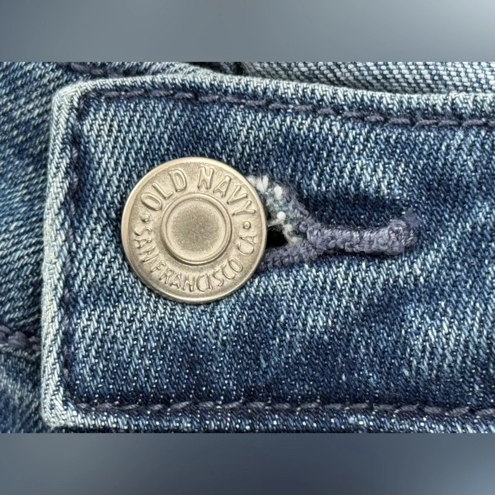 Women’s Old Navy Mid-Rise Wow Boot Cut Jeans, Size 10 Tall, Comfortable Fit - Picture 4 of 14